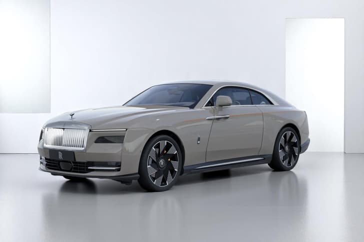 Rolls Royce Spectre Color Tempest Grey